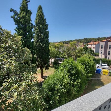 Modern Apartment Ana Rovigno Esterno foto
